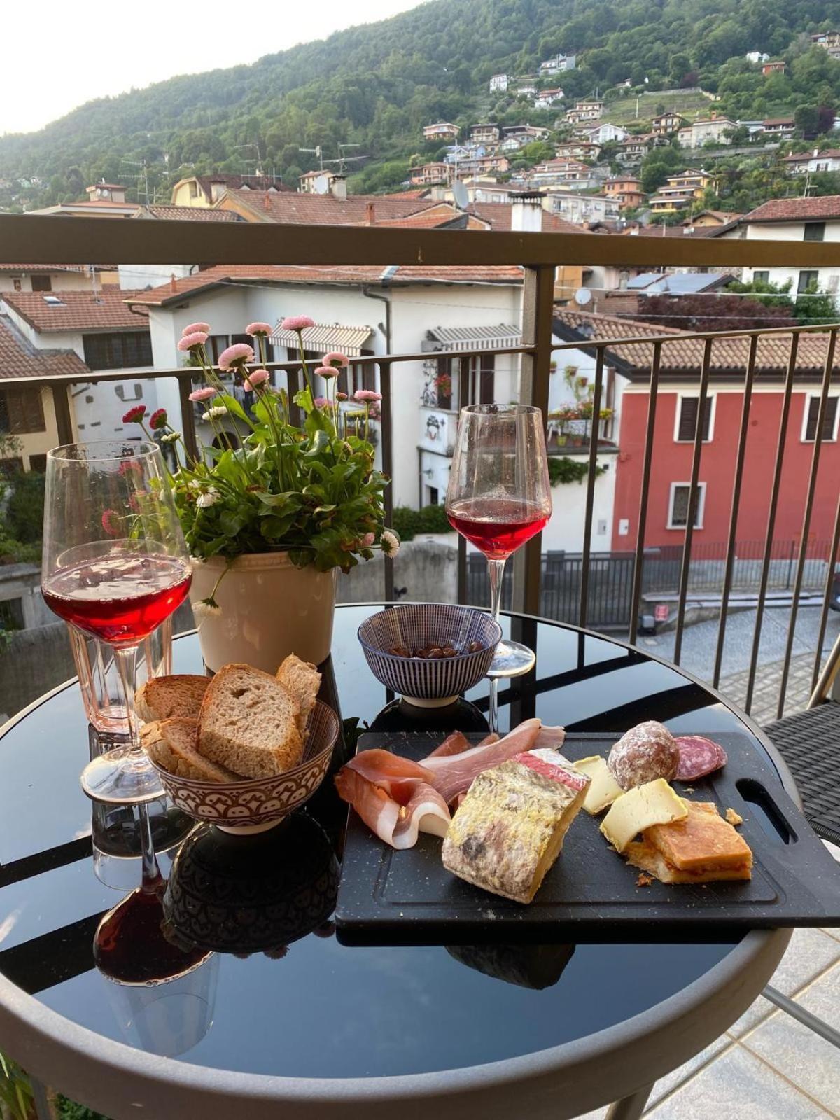 Penthouse Federico With Lake View - Residenza Silvana Verbania Eksteriør billede